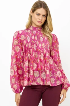 Oliphant Tops><noscript><img width=