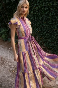 Oliphant Maxis><noscript><img width=